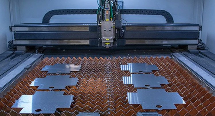 laser-cutting-process-570x308